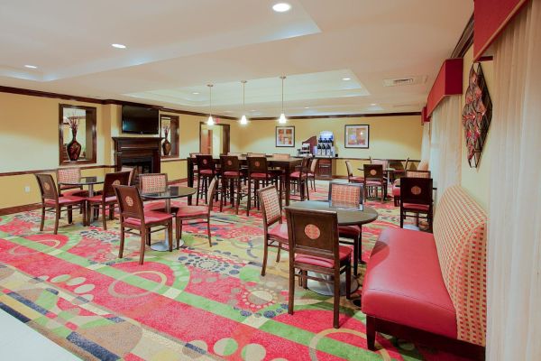 Holiday Inn Express & Suites PENSACOLA WEST-NAVY BASE (Pensacola)